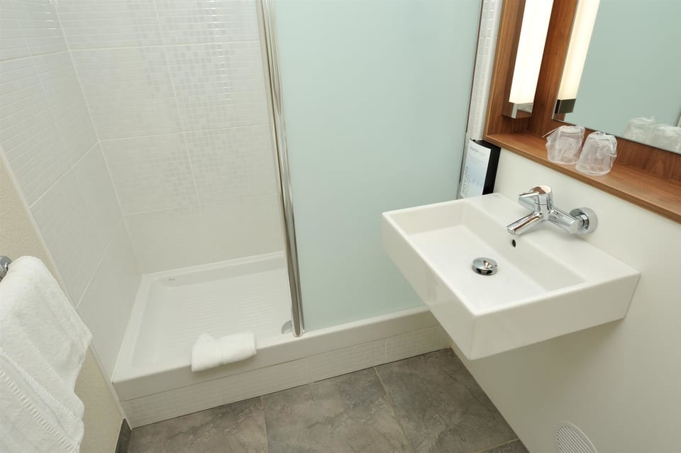 Eco-friendly toiletries, towels