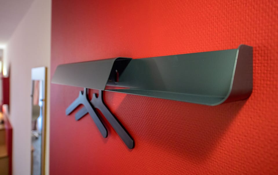 Quadruple Room | In-room safe, desk, soundproofing, WiFi (free)