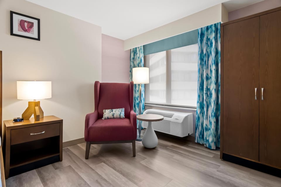 Room, 1 King Bed, Accessible | Living area | 37-inch LCD TV with premium channels, TV
