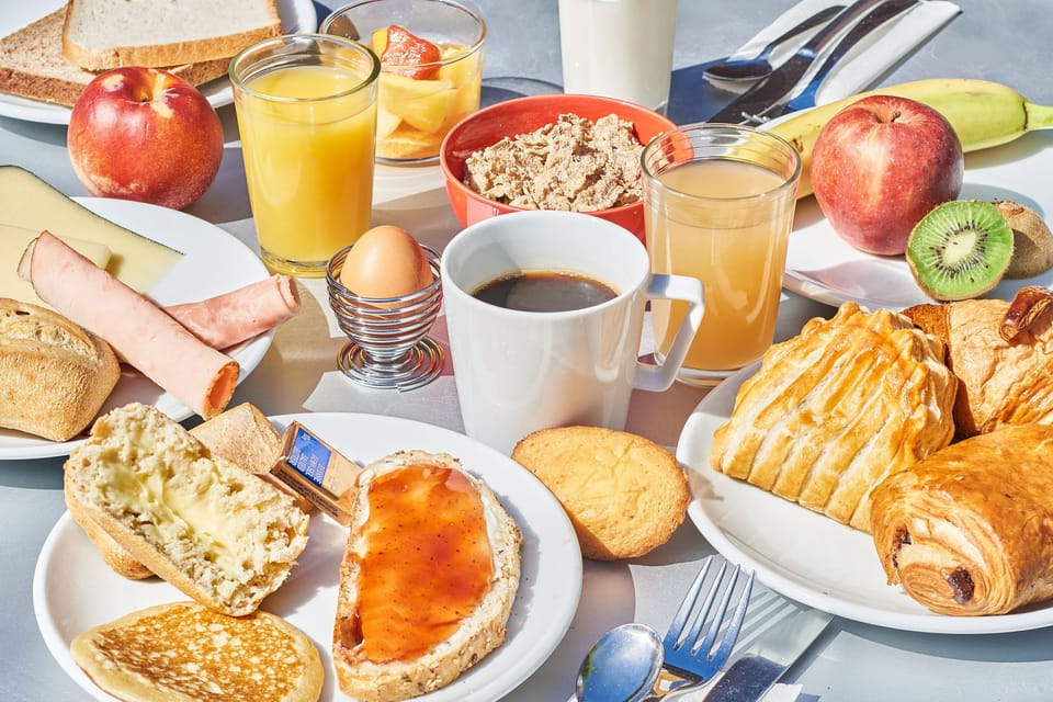 Daily buffet breakfast for a fee