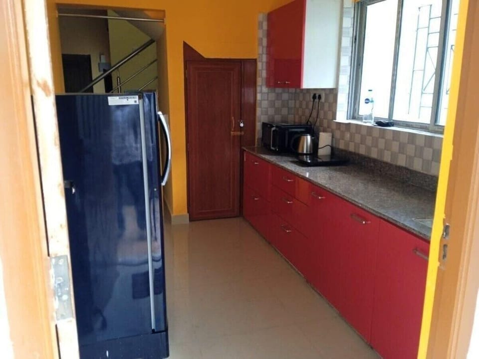 Bungalow, 3 Bedrooms, Balcony, Pool View | Interior