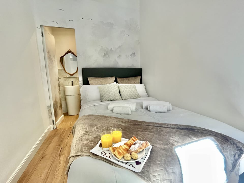 Family Apartment | 2 bedrooms, blackout drapes, iron/ironing board, free WiFi