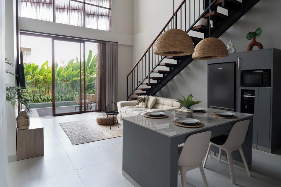 Deluxe Villa, 2 Bedrooms, Kitchen | Living area | 42-inch Smart TV with cable channels