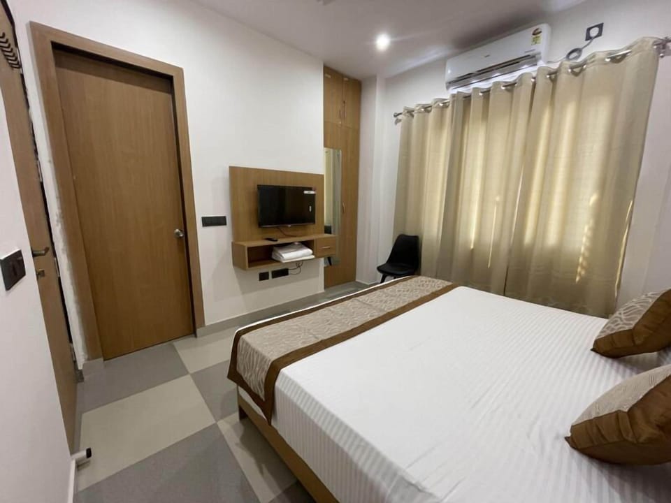 Deluxe Double Room | Free WiFi