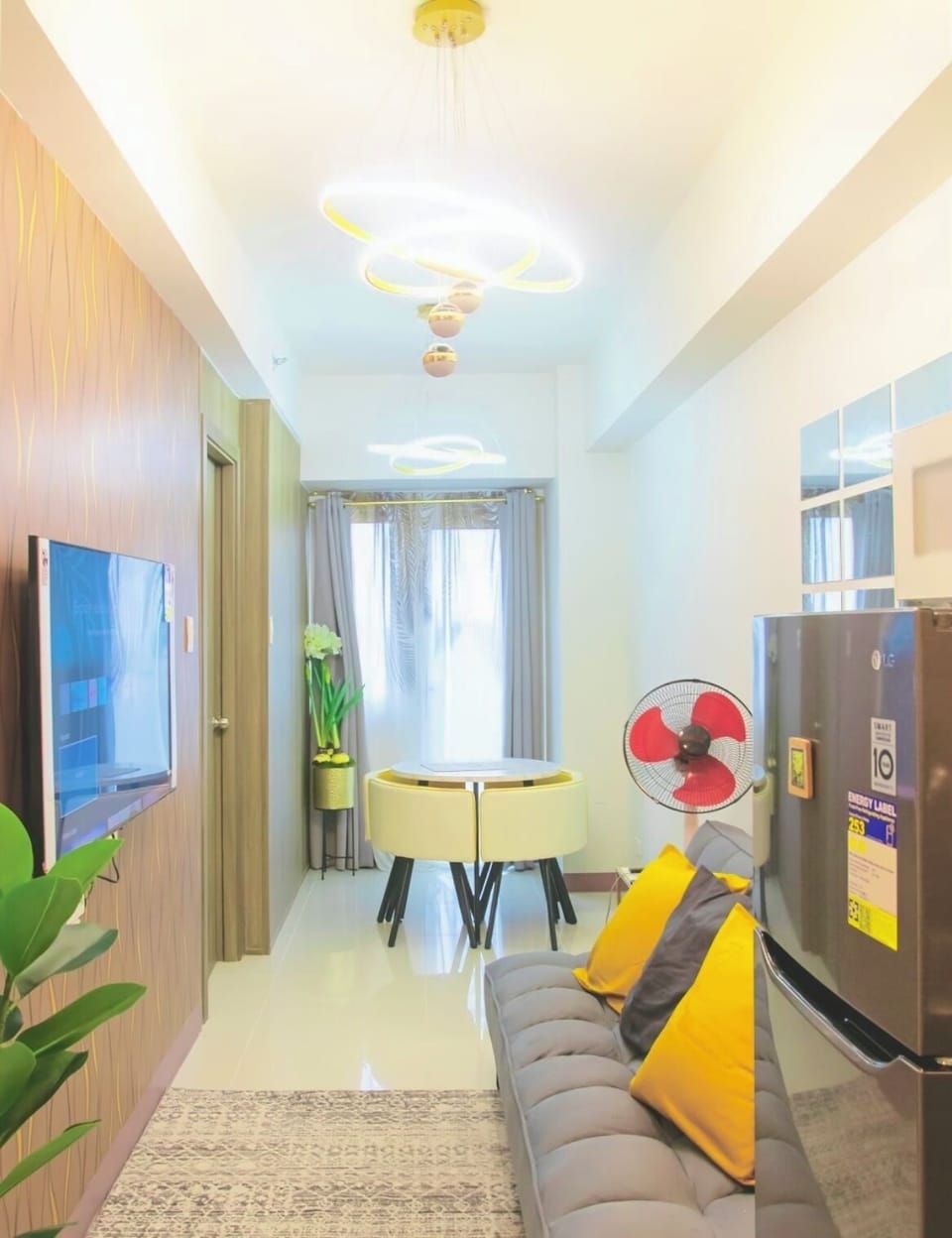 Apartment, 1 Bedroom, Balcony, City View | Living room