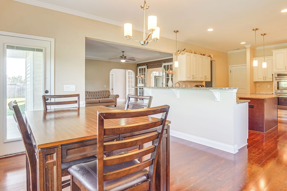 House (4 Bedrooms) | Interior