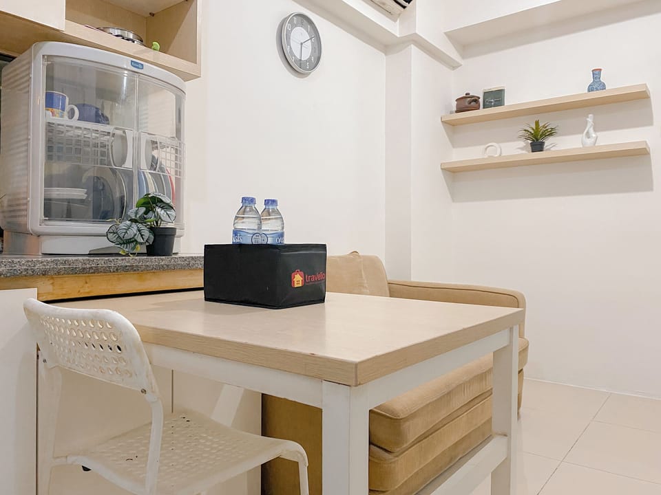 Standard Apartment, 2 Bedrooms (Apartment) | Dining room