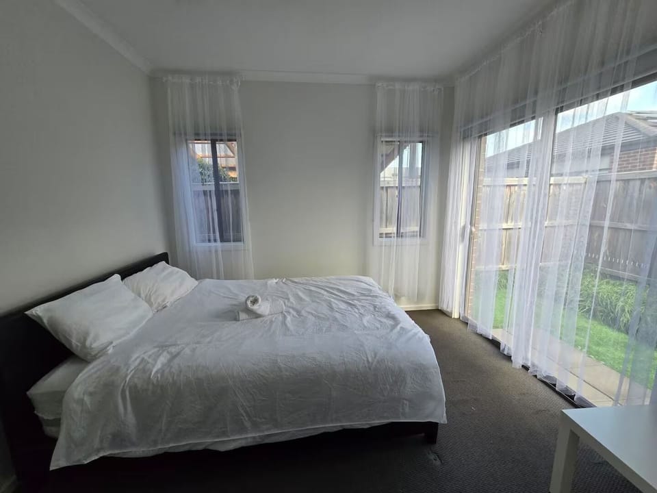 Family House, Garden View | 3 bedrooms, WiFi (free)