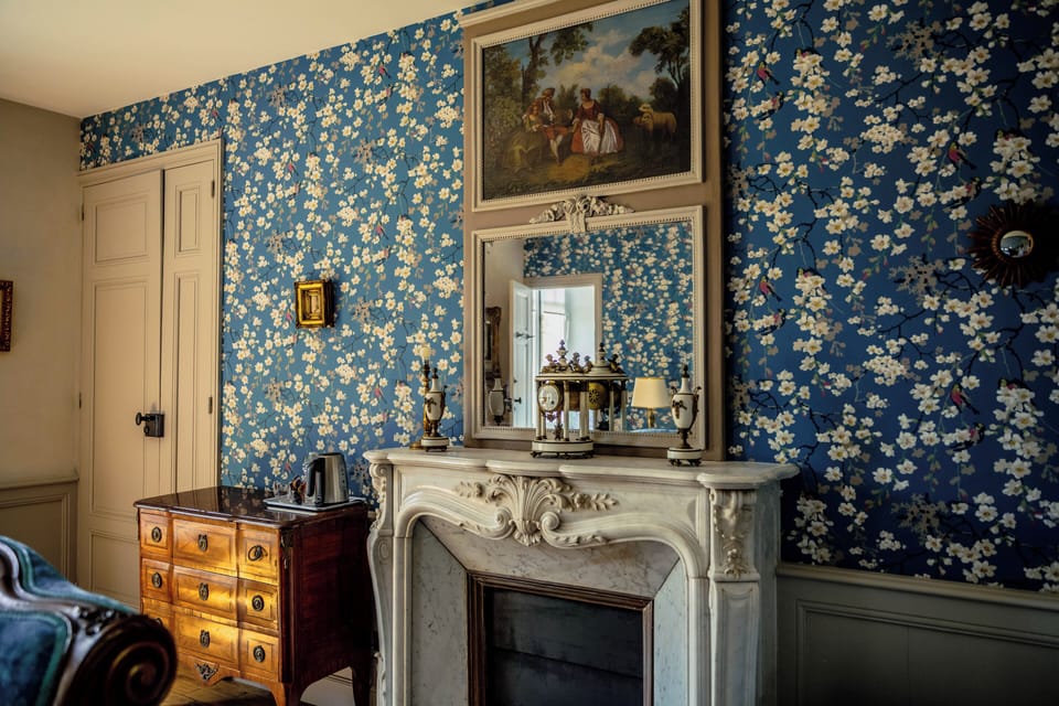 La Princesse | Individually decorated, individually furnished, desk, laptop workspace