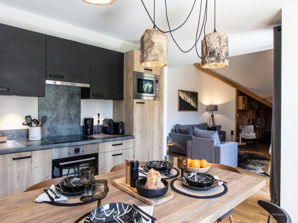 Apartment | Private kitchen | Highchair