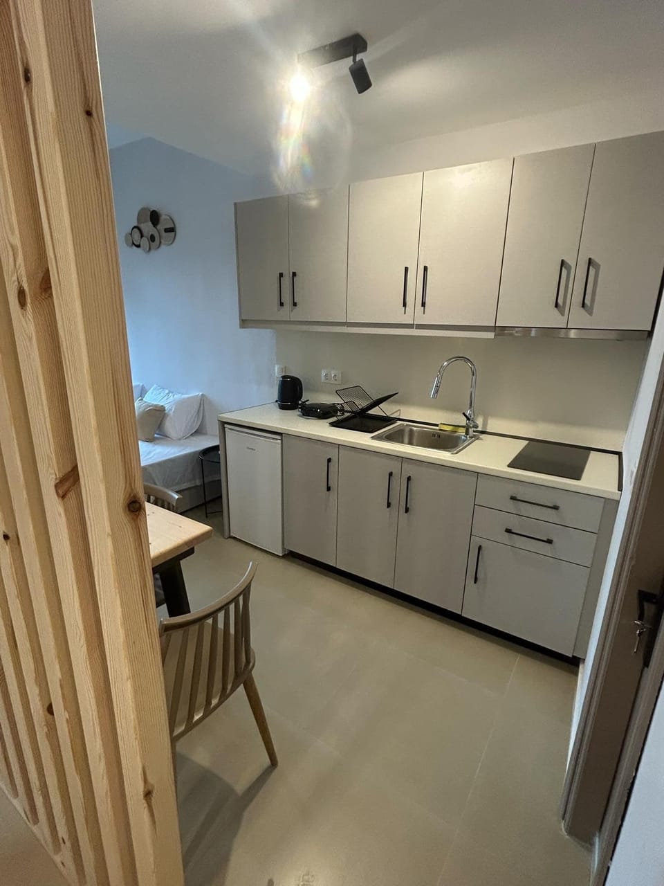 Deluxe Apartment, Balcony, Beach View | Private kitchen | Electric kettle