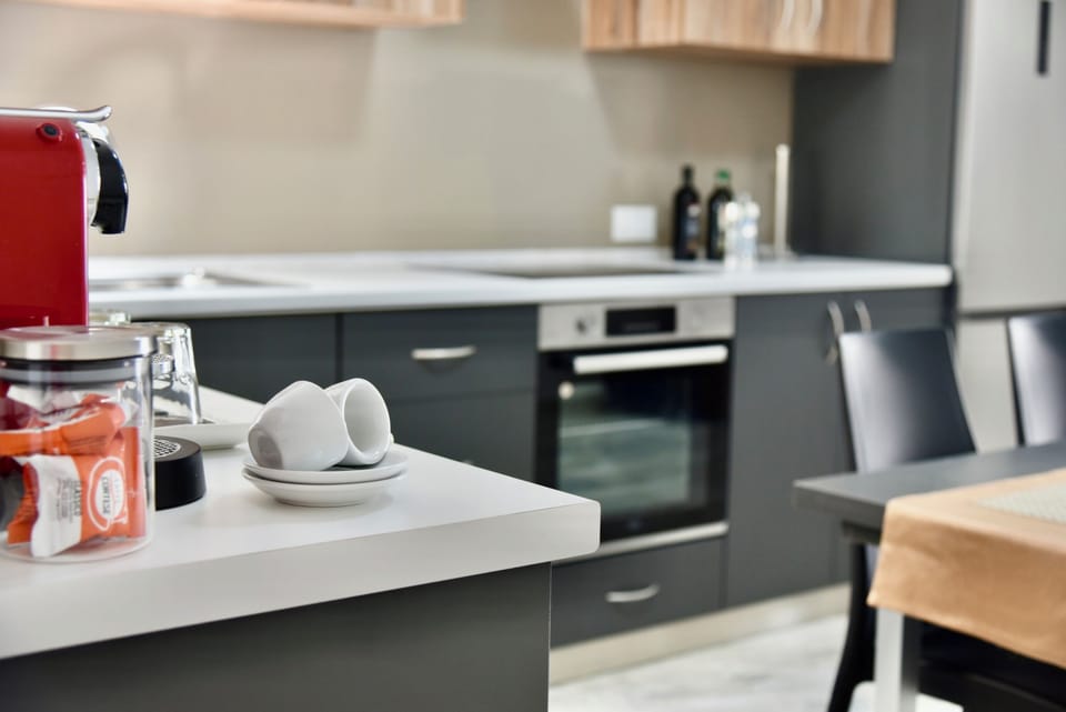 Luxury Apartment, City View | Private kitchen | Espresso maker, coffee/tea maker, electric kettle