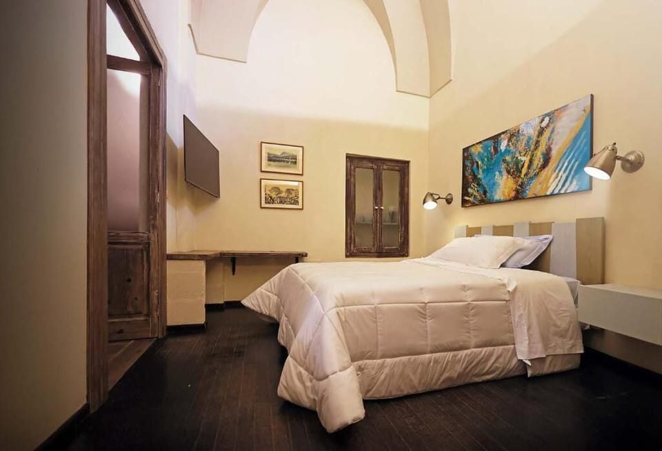 Room | Free WiFi