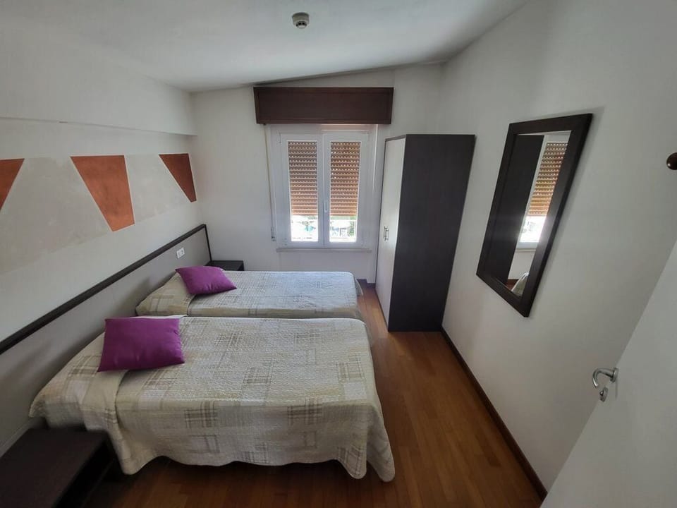 Apartment, 3 Bedrooms, 2 Bathrooms | 3 bedrooms, in-room safe, blackout drapes, free WiFi