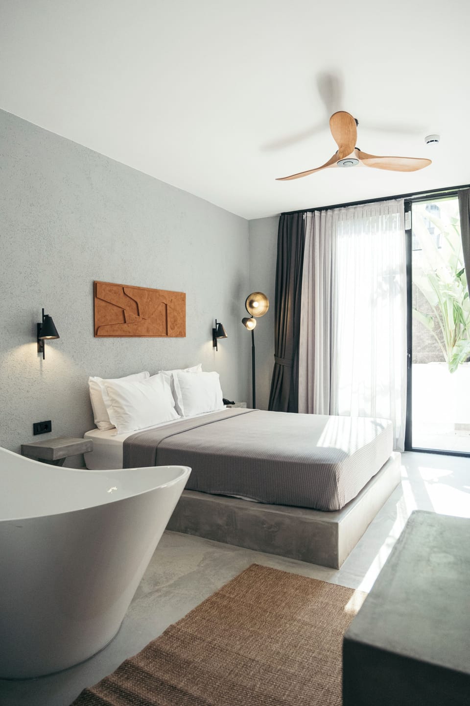 Deluxe Double Room | In-room safe, desk, laptop workspace, blackout drapes