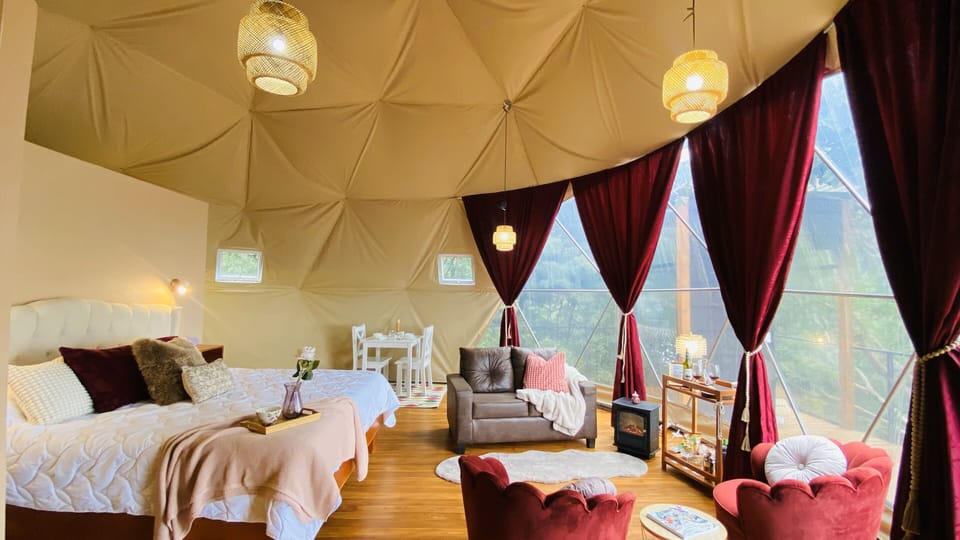 Luxury Tent, 1 King Bed, Bathtub, Ocean View | 1 bedroom, individually decorated, laptop workspace, free WiFi