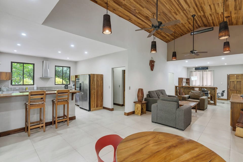 House, Garden View | Living room