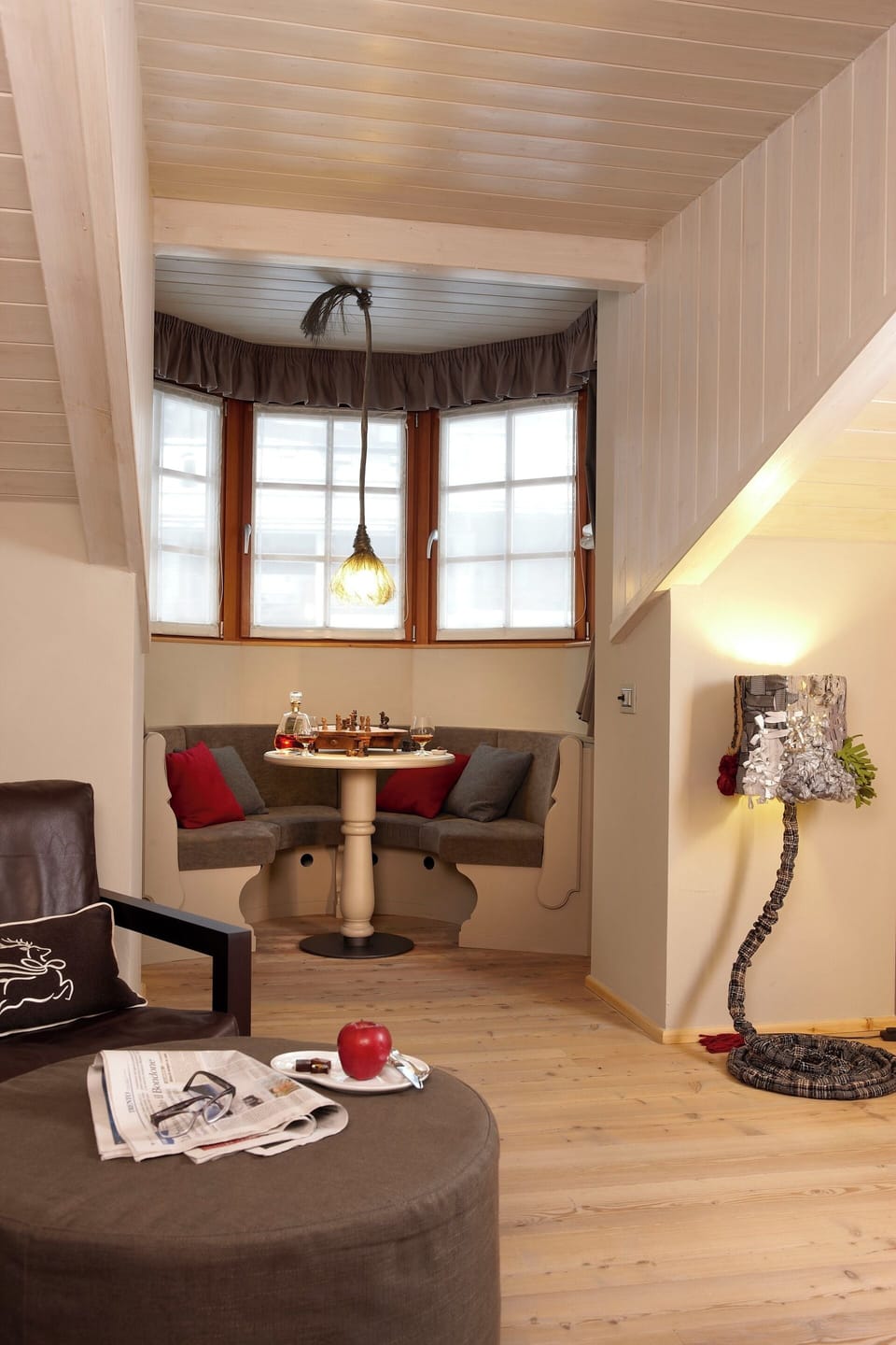 Exclusive Studio Suite | Living area | TV
