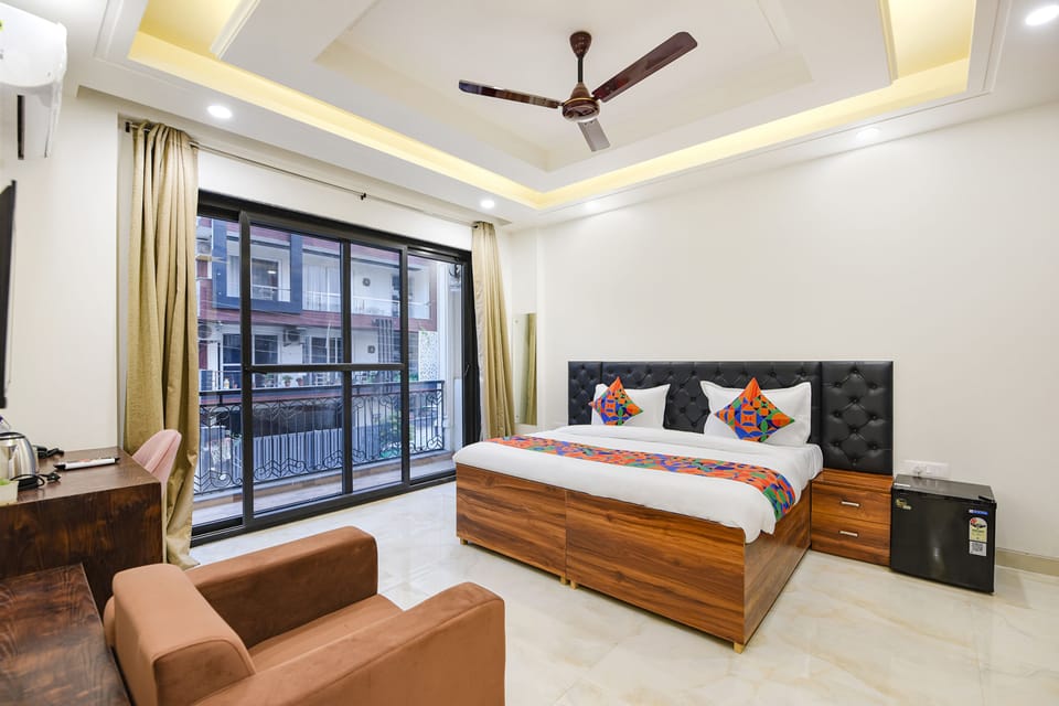 Premium Room | Egyptian cotton sheets, premium bedding, in-room safe, free WiFi