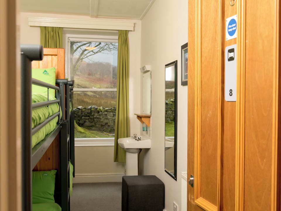 Room (2 Bed Private) | Free WiFi, bed sheets