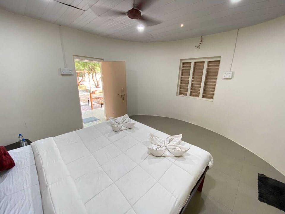 Deluxe Double Room, Garden View | Free WiFi