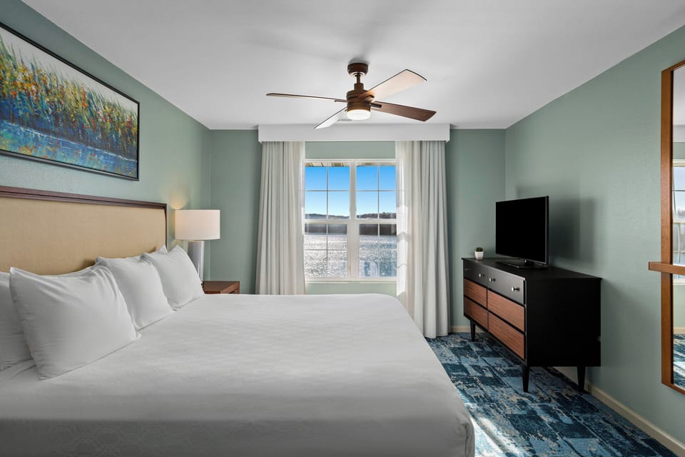 Standard Condo, 2 Bedrooms, Non Smoking, Kitchen | Iron/ironing board, WiFi, bed sheets