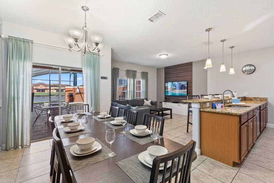 House (4 Bedrooms) | Property amenity