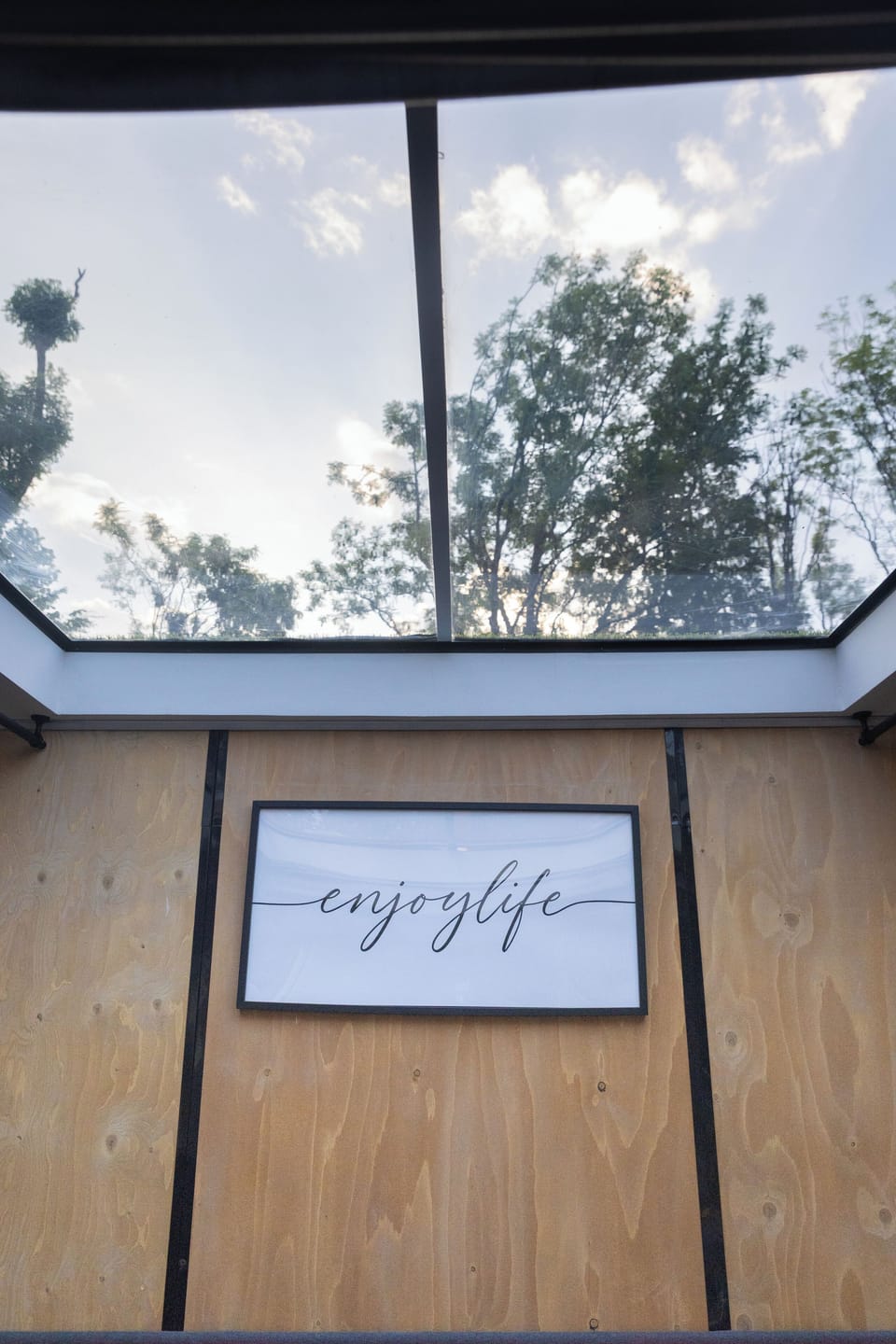 Exclusive Suite, Lake View | 1 bedroom, blackout drapes, soundproofing, WiFi (free)