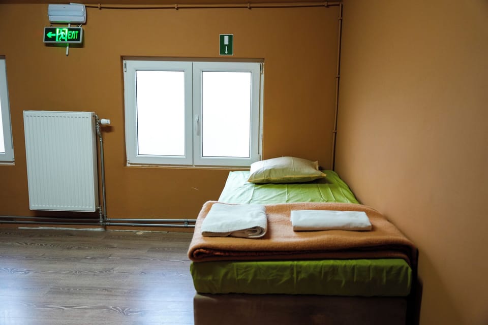 Desk, laptop workspace, iron/ironing board, free WiFi