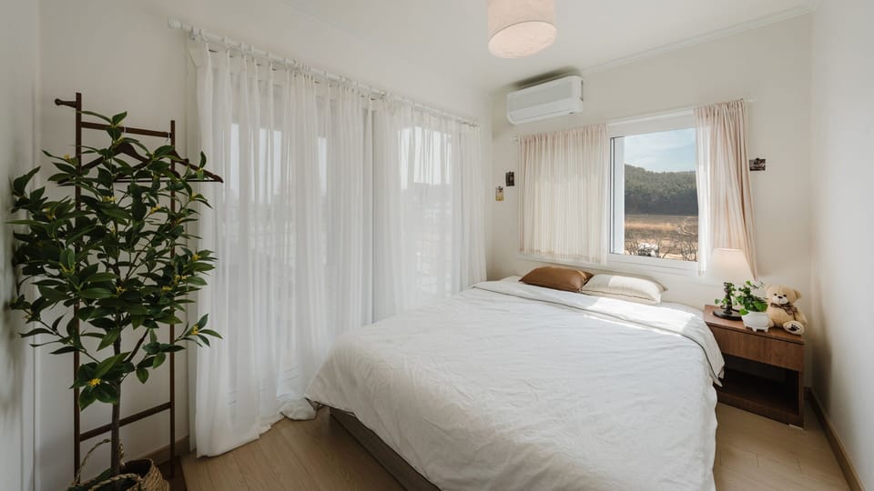 Basic Room, 3 Bedrooms (Bium Chaeum) | 3 bedrooms, free WiFi