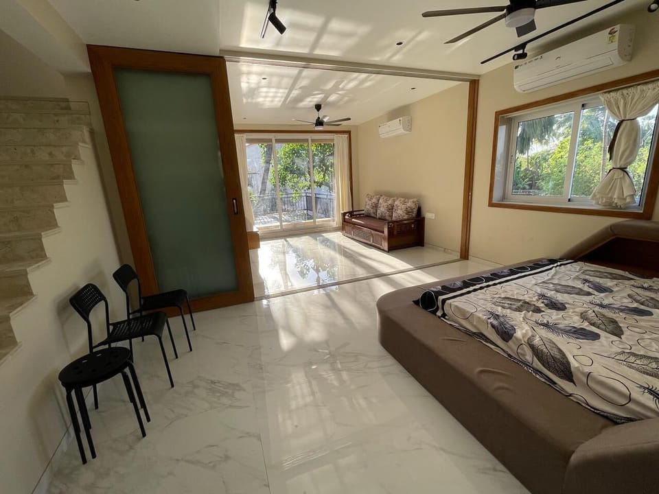 Luxury Twin Room, Balcony, Sea View | Egyptian cotton sheets, premium bedding, memory foam beds, desk