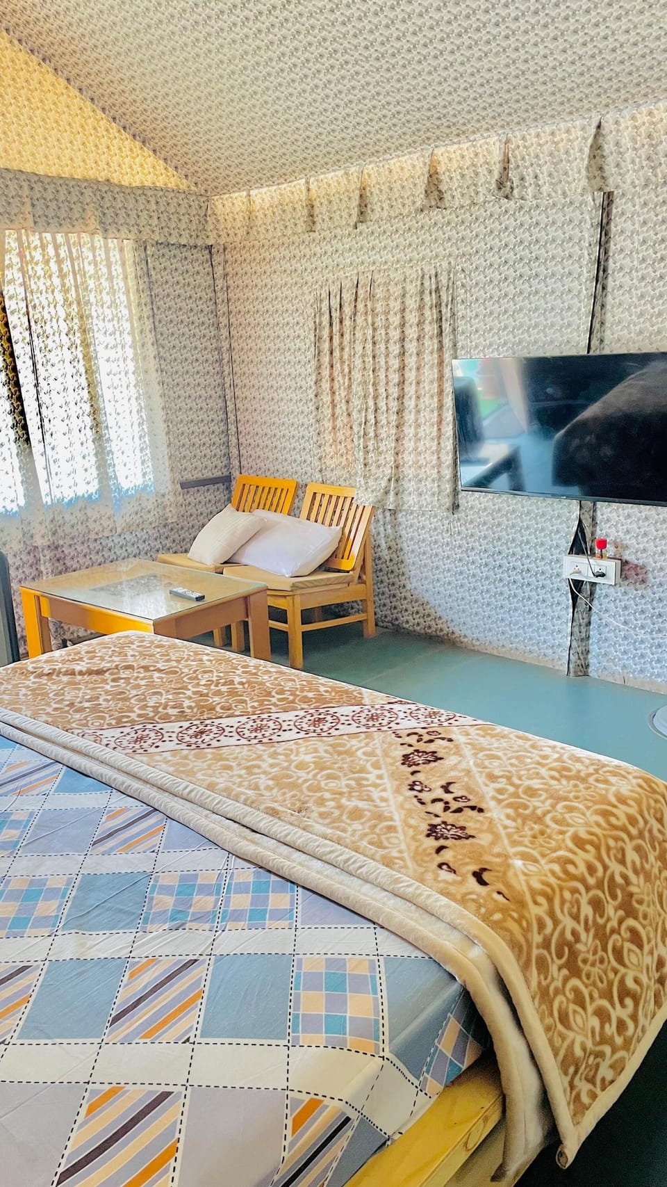 Luxury Tent, Balcony, River View | 1 bedroom, premium bedding, minibar, desk
