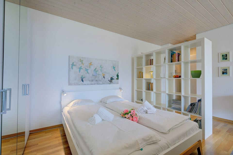 Family Studio, Microwave, Mountain View (Casa Miramonti Muralto) | WiFi