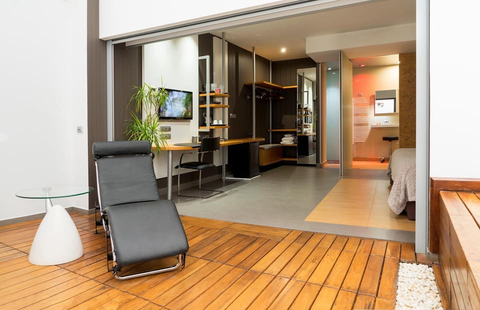Superior Double Room (Deluxe) | Terrace/patio