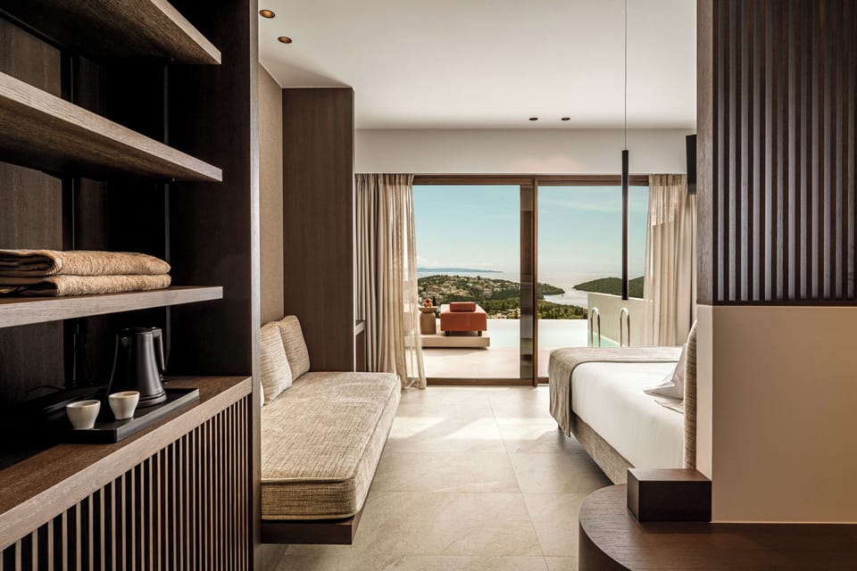 Executive Double Room, Sea View, Poolside | Egyptian cotton sheets, premium bedding, in-room safe