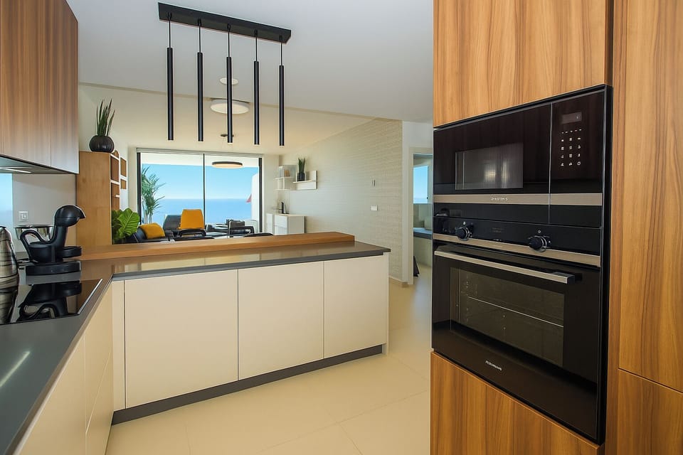 Apartment | Private kitchen | Fridge, microwave, oven, stovetop