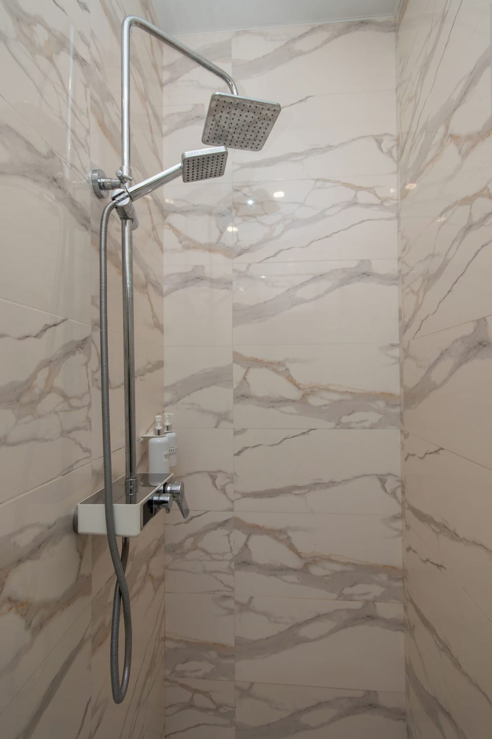 Classic Double or Twin Room, Balcony, City View | Bathroom | Shower, hair dryer, bathrobes, slippers