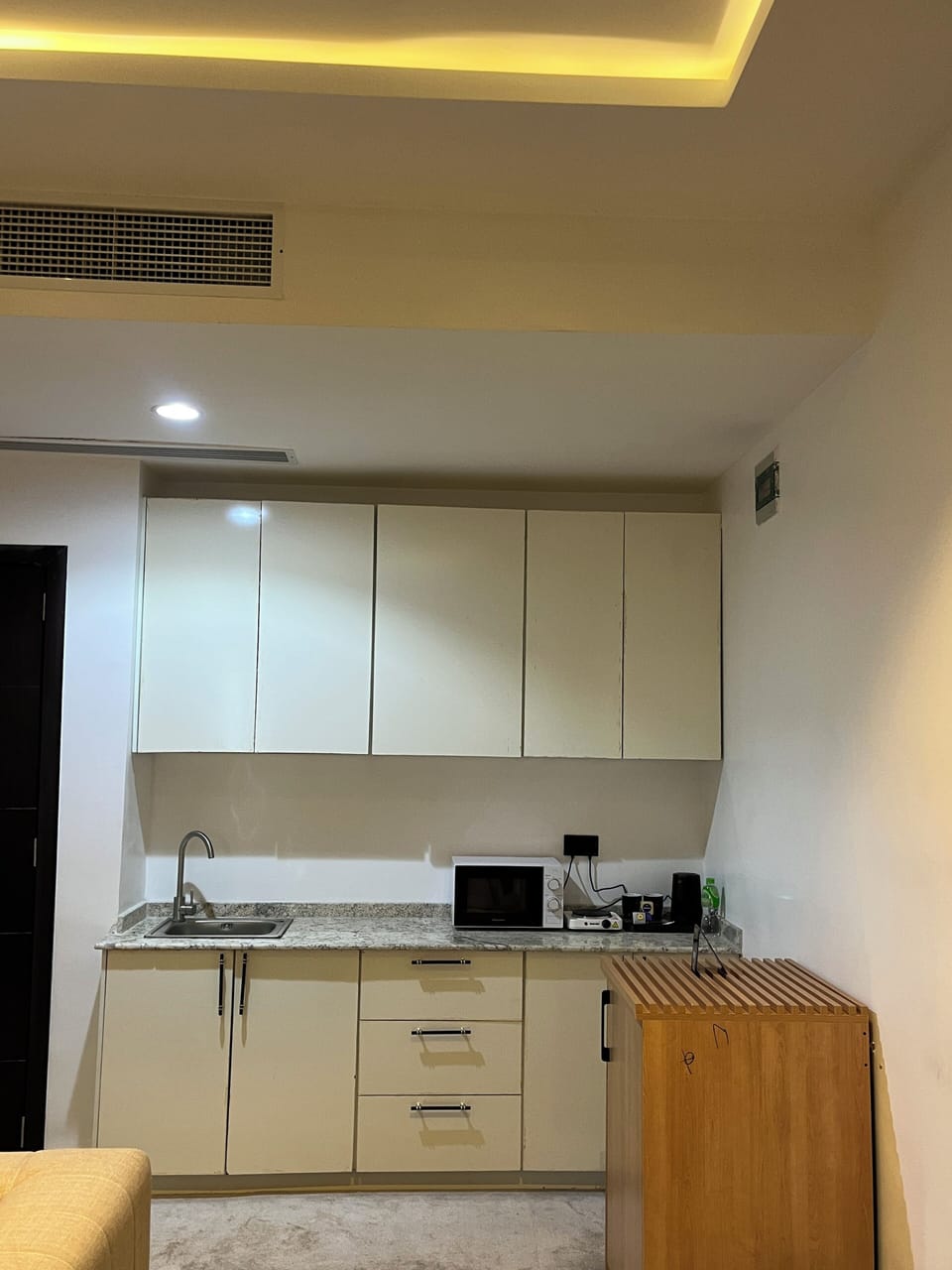 Executive Suite, Balcony, City View | Desk, laptop workspace, free WiFi