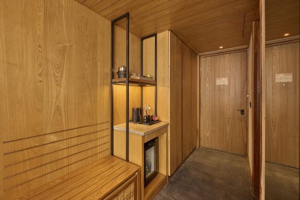 Water Villa With Fishing & Boating - 1 Double Bed | Minibar, in-room safe, blackout drapes, soundproofing