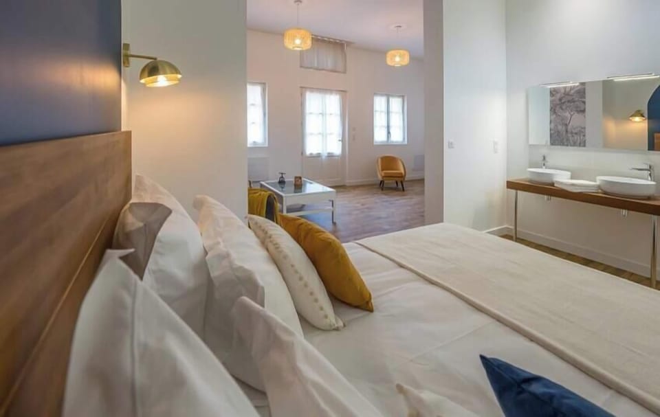 Comfort Double Room, Park View | Free WiFi, bed sheets