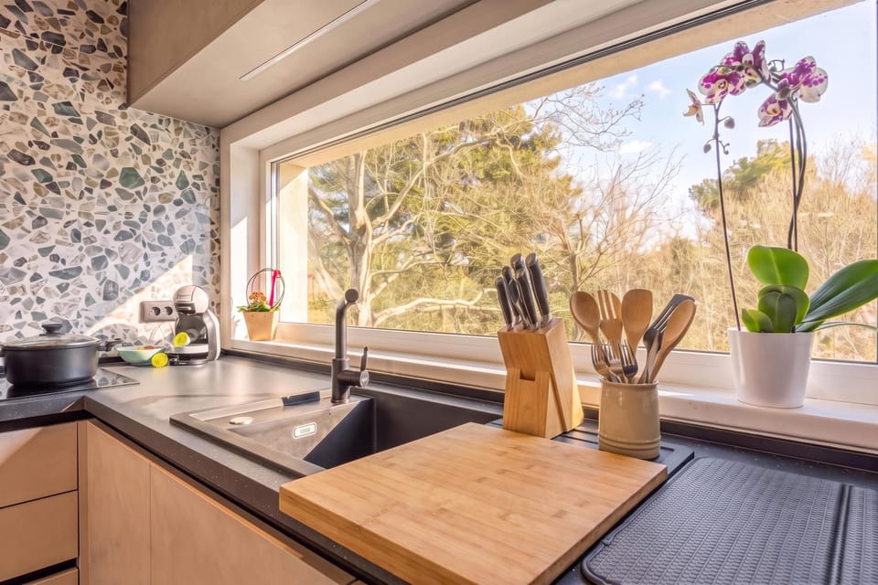 Family House, 2 Bedrooms, Microwave (Villa Gigi with private Pool) | Private kitchen