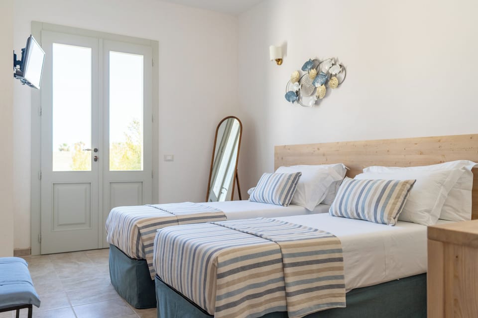 Classic Double or Twin Room | In-room safe, WiFi (free)