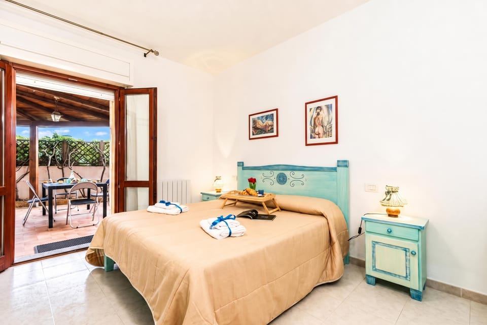 Family Apartment, 3 Bedrooms, 2 Bathrooms (Scacciapensieri) | 3 bedrooms