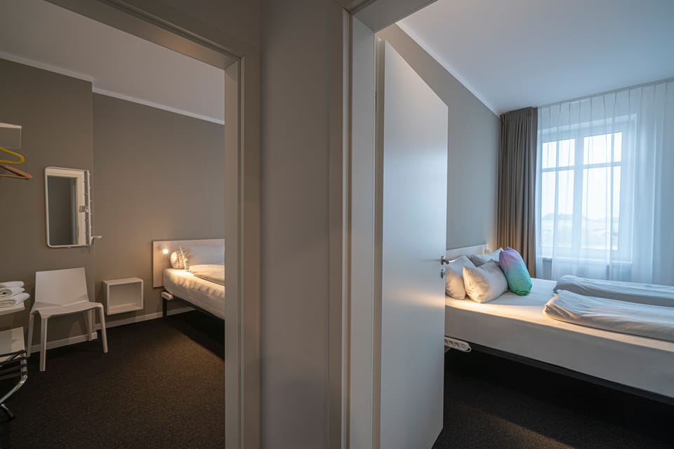 Family Apartment, 2 Bedrooms, Non Smoking, Kitchenette | Desk, laptop workspace, cribs/infant beds, rollaway beds