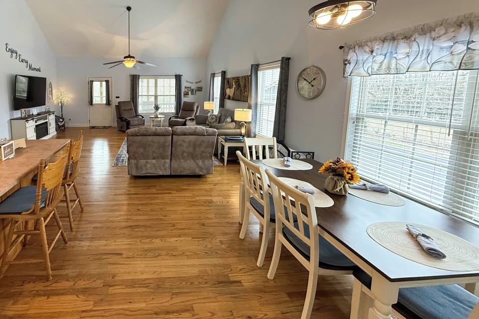 Cottage (2 Bedrooms) | Interior