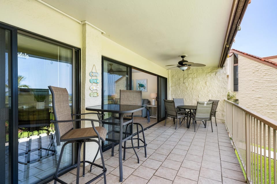 Condo, 2 Bedrooms | Outdoor dining
