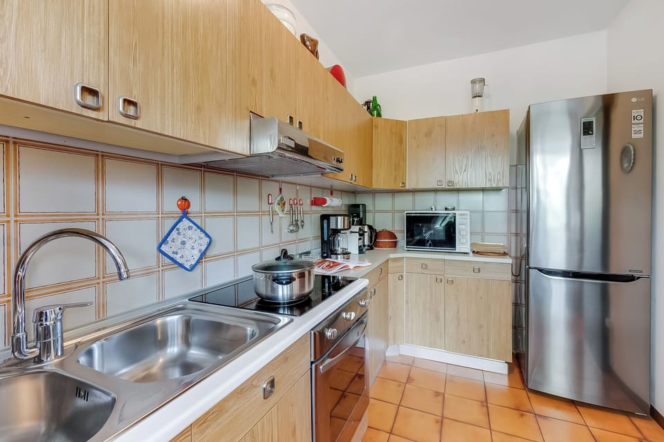 Family Apartment, 2 Bedrooms, Balcony, Lakeside (Dora) | Private kitchen