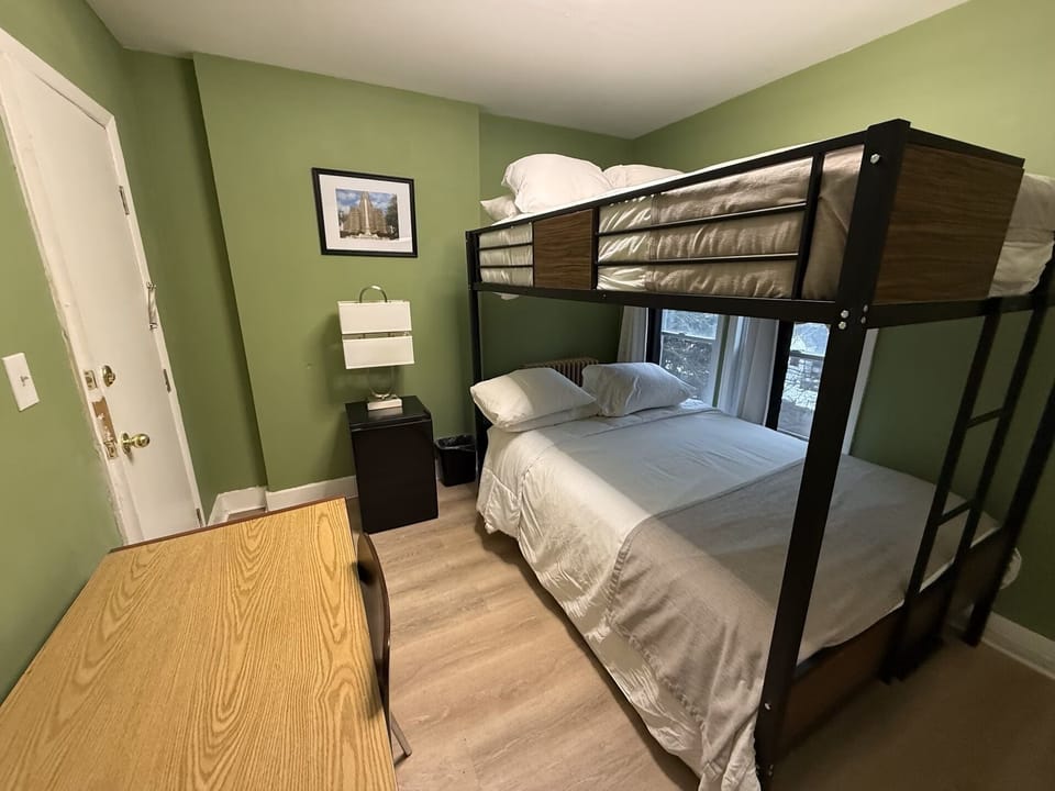 Comfort Double Room, Half Bath | Premium bedding, free WiFi, bed sheets