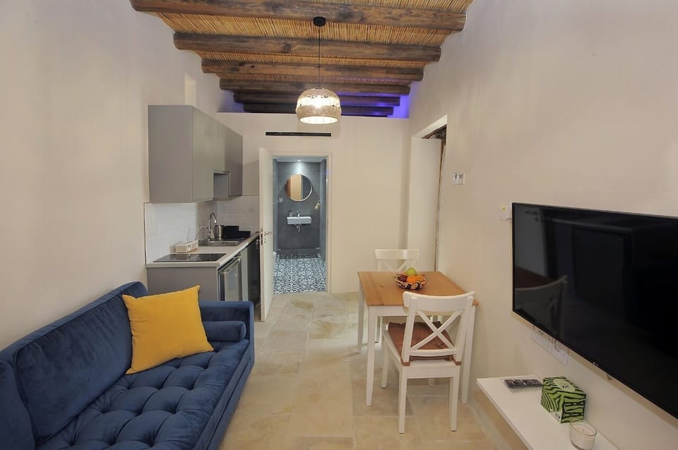 Classic Apartment | Living area