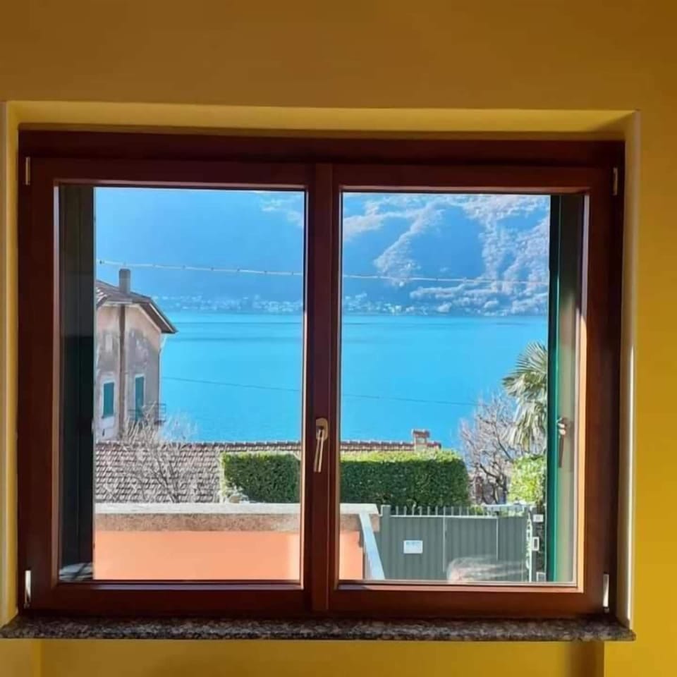 House, 2 Bedrooms, Terrace, Lake View Independent | Living area | Flat-screen TV